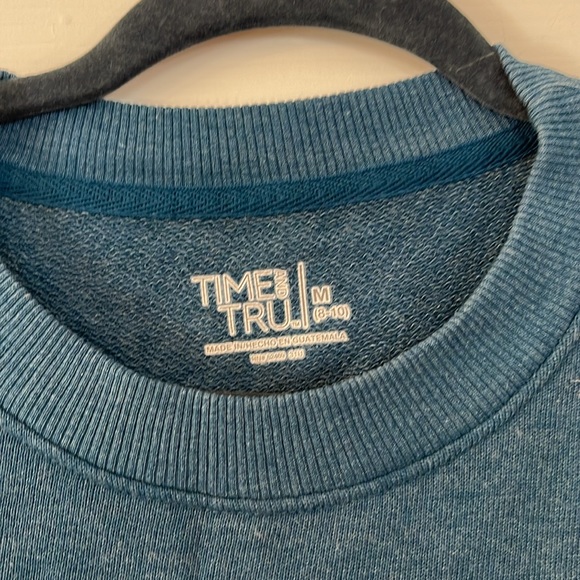 Time and Tru Blue Sweatshirt Size Medium - Picture 2 of 5